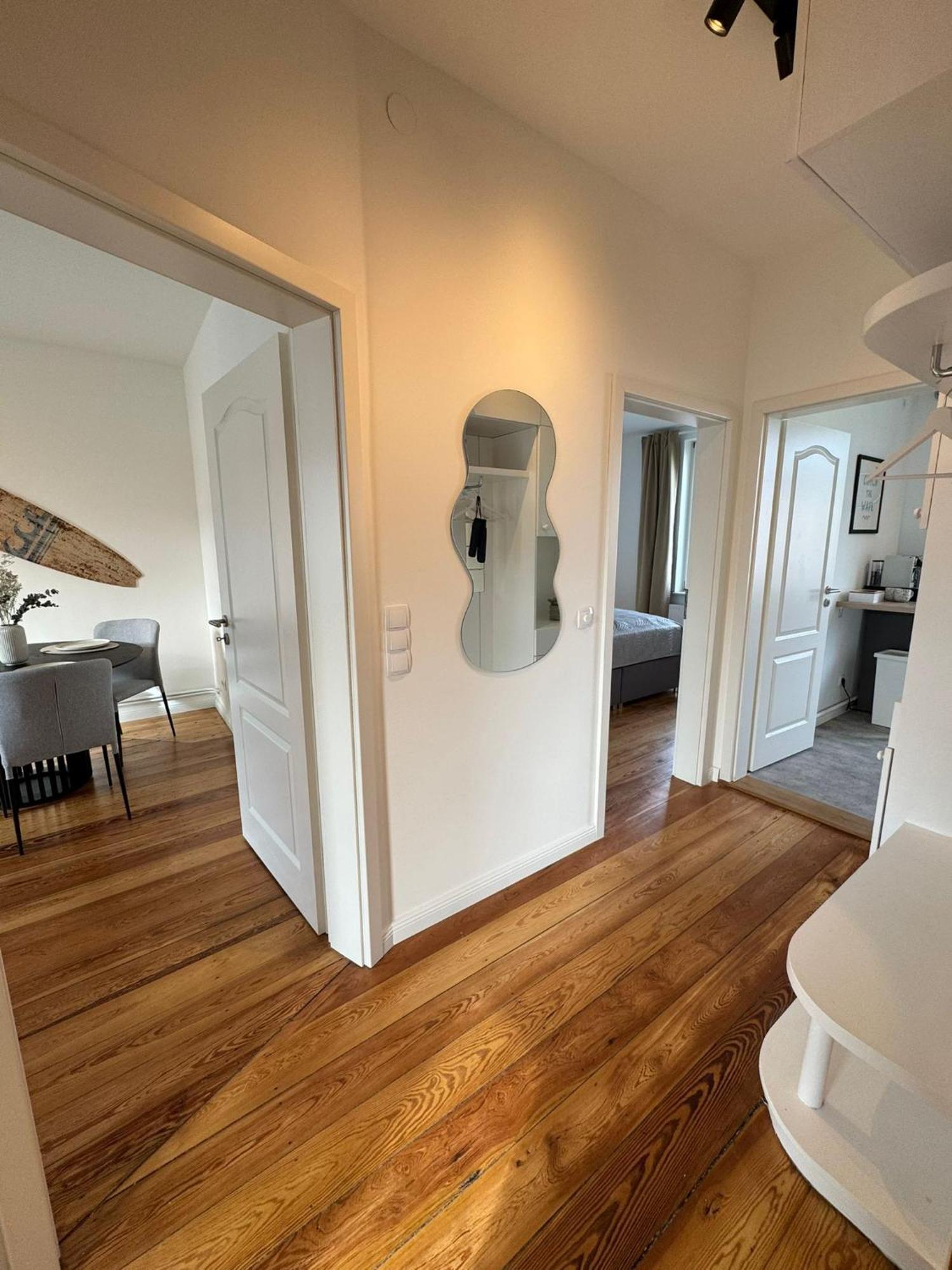 Sadebo Wave 6 Gaeste 2 Schlafzimmer 1 Wohnzimmer Apartment Lübeck