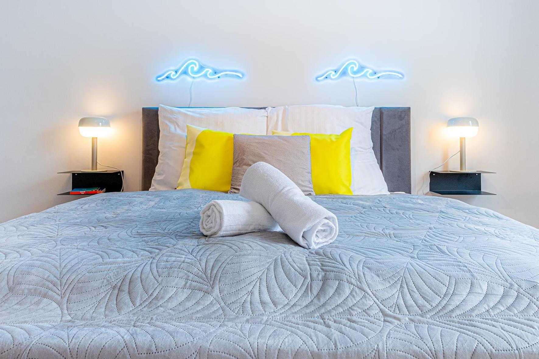 Sadebo Wave 6 Gaeste 2 Schlafzimmer 1 Wohnzimmer Apartment Lübeck